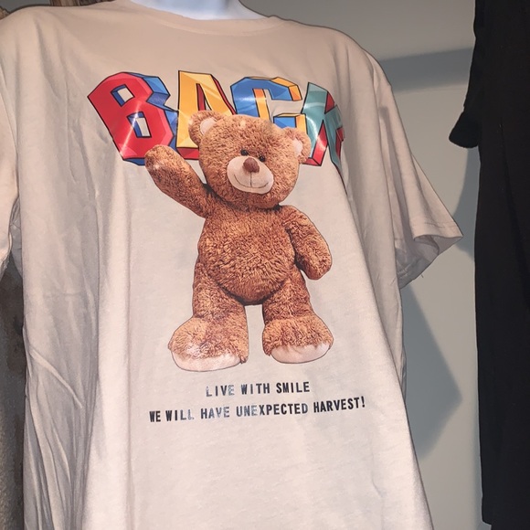 NWT medium unisex 🧸 shirt - Picture 3 of 4